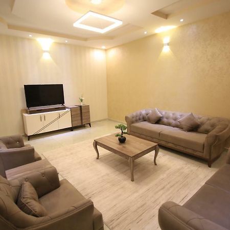 ターイフ Four Seasons Estateアパートホテル エクステリア 写真